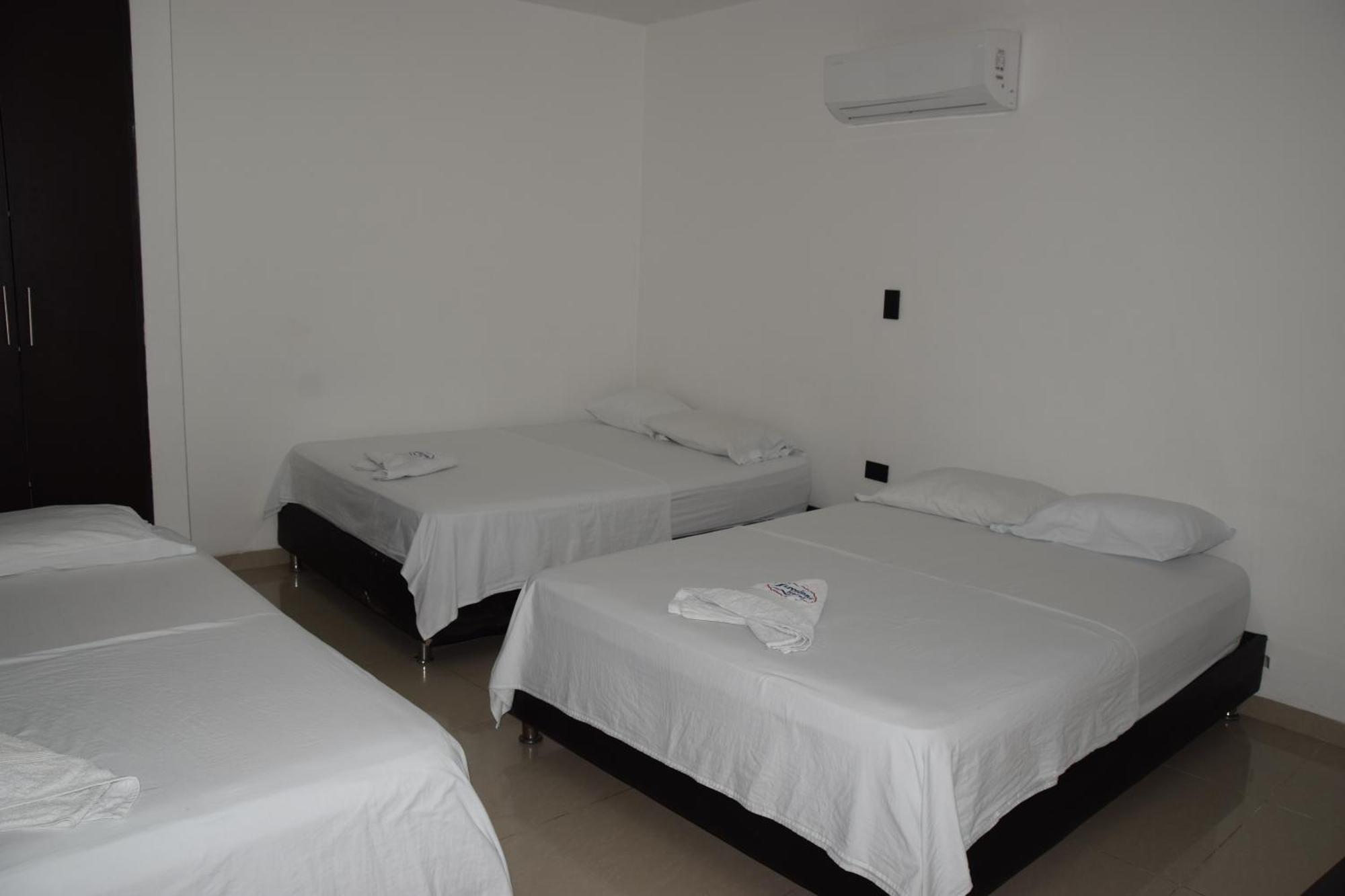 Hotel Barcelona Монтерія Екстер'єр фото