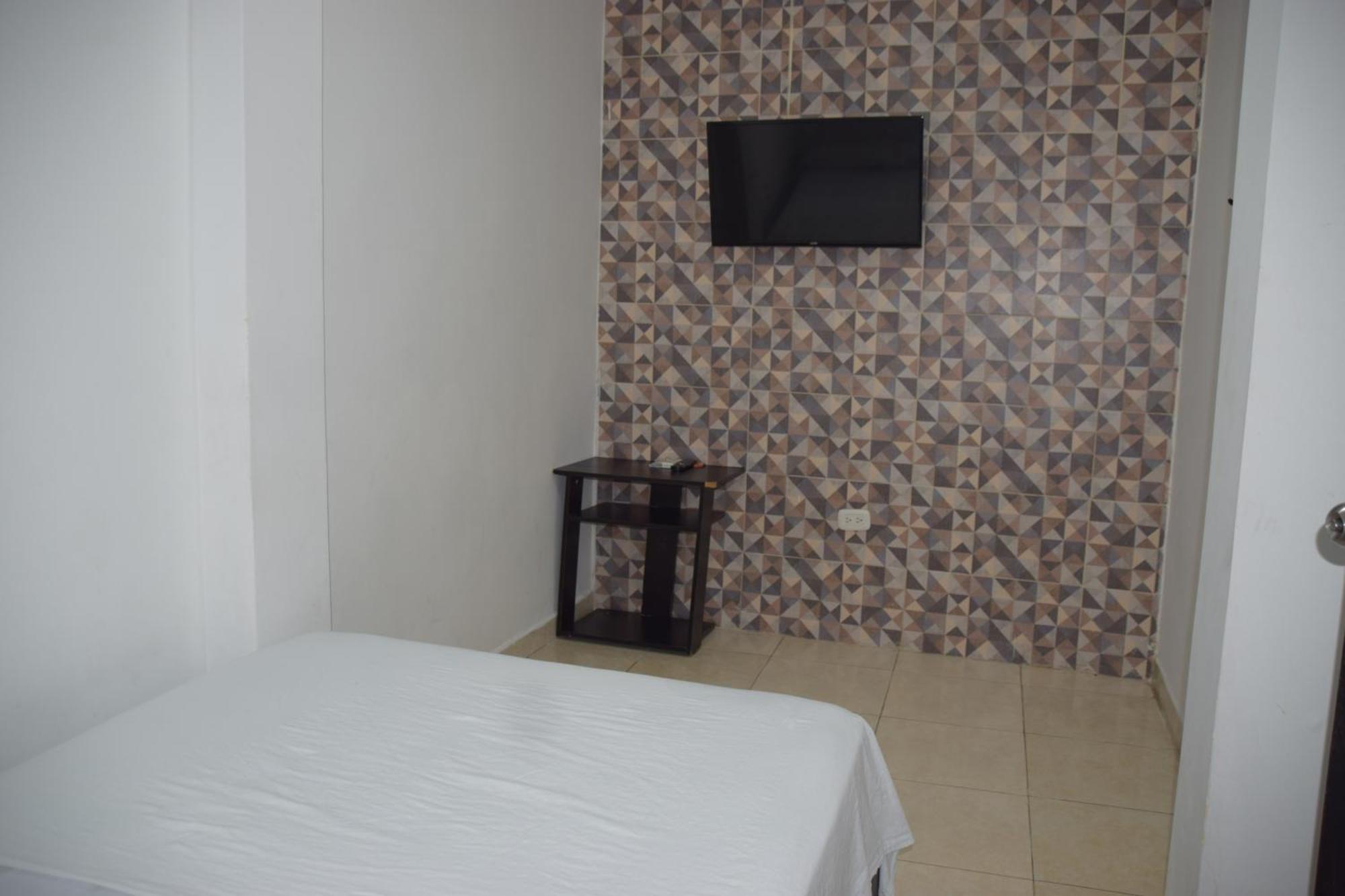 Hotel Barcelona Монтерія Екстер'єр фото